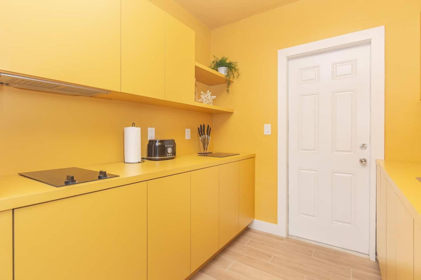 Large Stylish Studio Apartment In El Portal #3 Miami Esterno foto