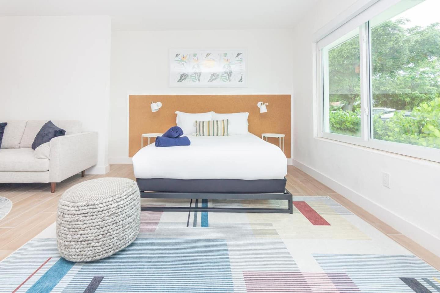 Large Stylish Studio Apartment In El Portal #3 Miami Esterno foto